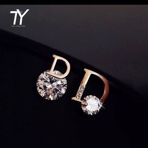 Beautiful Women’s Earrings